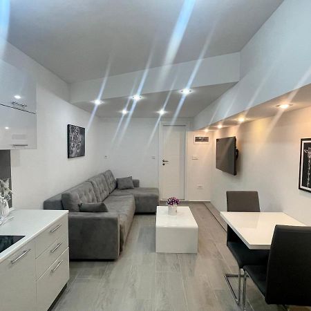 Apartment Diamond -Modern And Lovely Seaside Studio Apartment Kotor Luaran gambar